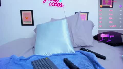 Lu online show from 12/07/24, 03:52