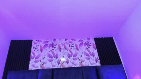 Snapshot of ammyjoness_ chatting on 02/10/25, 09:36 Ammy Jones online show from 02/10/25, 09:36