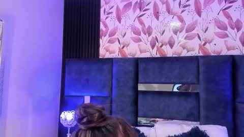 Snapshot of ammyjoness_ chatting on 09/08/25, 07:35 Ammy Jones online show from 09/08/25, 07:35