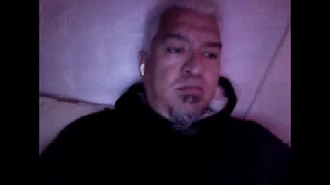 Snapshot of amnesia170523 chatting on 12/19/25, 12:23 A online show from 12/19/25, 12:23