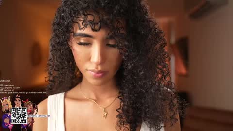 Snapshot of amnie_ chatting on 02/01/25, 09:29 RETURN 30TH 100 explicit on online show from 02/01/25, 09:29