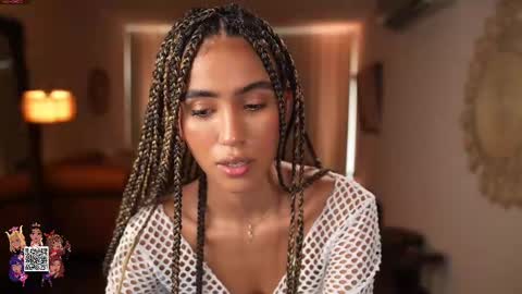 Snapshot of amnie_ chatting on 02/25/25, 07:03 RETURN 30TH 100 explicit on online show from 02/25/25, 07:03