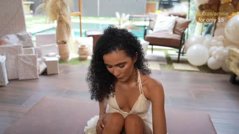 Snapshot of amnie_ chatting on 10/20/25, 07:14 RETURN 30TH 100 explicit on online show from 10/20/25, 07:14