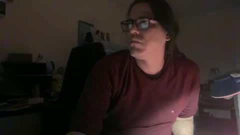 amo_s online show from 06/07/26, 08:51