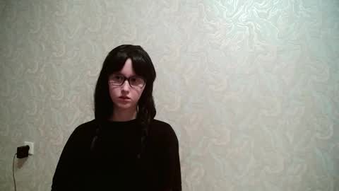 Amomira honeyx online show from 12/13/25, 08:25