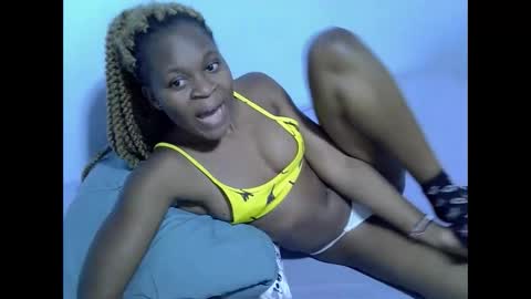 anny online show from 09/29/25, 09:41