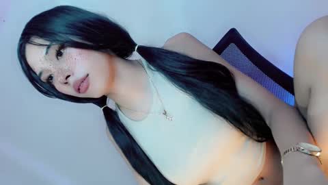 Snapshot of amor_pleasure chatting on 12/04/24, 05:27 Belle Tylor online show from 12/04/24, 05:27