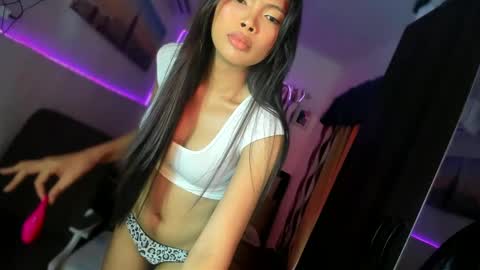 Snapshot of amor_prinsesa chatting on 12/10/24, 11:11 Prinsesa online show from 12/10/24, 11:11