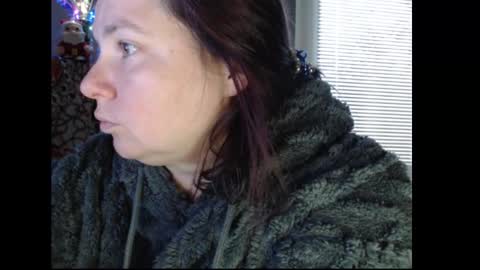 amorelara online show from 10/12/25, 02:49