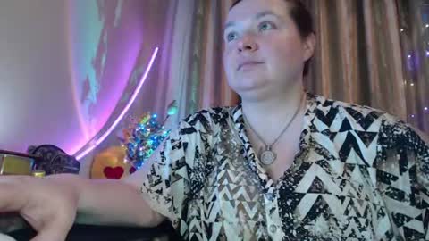 Snapshot of amorelara chatting on 06/24/26, 04:11 amorelara online show from 06/24/26, 04:11