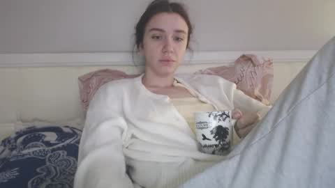 Snapshot of amoremeoww chatting on 11/11/25, 06:46 miss unforgettable online show from 11/11/25, 06:46