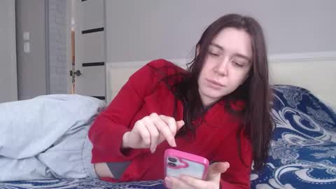 Snapshot of amoremeoww chatting on 01/08/26, 10:28 miss unforgettable online show from 01/08/26, 10:28