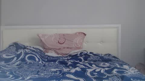 Snapshot of amoremeoww chatting on 02/11/26, 10:09 miss unforgettable online show from 02/11/26, 10:09