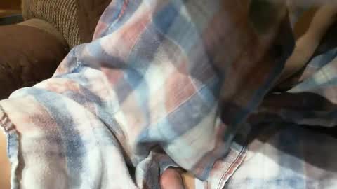 Snapshot of amos314 chatting on 11/25/25, 03:17 amos314 online show from 11/25/25, 03:17