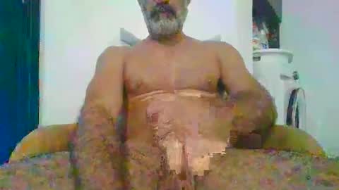 Snapshot of amram1985 chatting on 11/08/25, 02:28 amram1985 online show from 11/08/25, 02:28