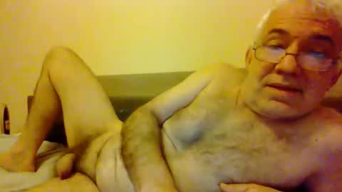 Snapshot of amstel69 chatting on 01/06/26, 05:49 amstel69 online show from 01/06/26, 05:49