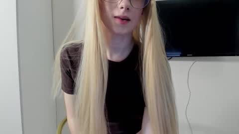 amy1_1 online show from 09/26/25, 03:10