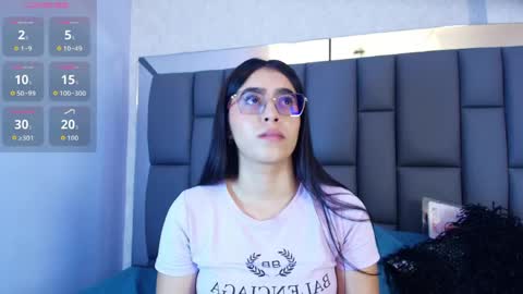 amy__wats0n online show from 04/13/26, 07:52