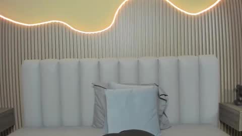 Amy Estrellita online show from 04/25/26, 11:57