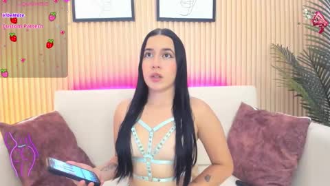 amy_leah_ online show from 10/20/25, 07:03