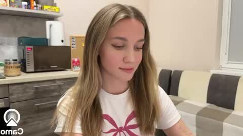 Snapshot of amy_meoww chatting on 12/08/24, 05:01 amy_meoww online show from 12/08/24, 05:01