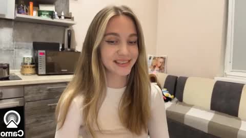 Snapshot of amy_meoww chatting on 01/24/25, 03:13 amy_meoww online show from 01/24/25, 03:13