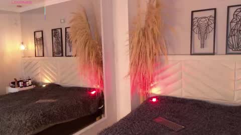 Amy online show from 11/17/25, 07:19