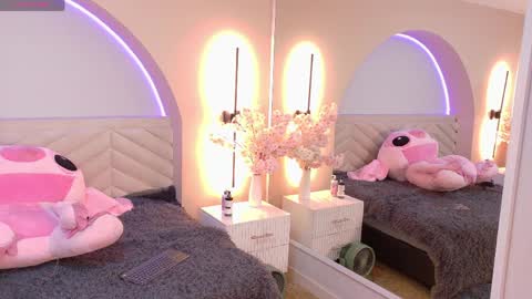 Amy online show from 04/11/26, 07:07