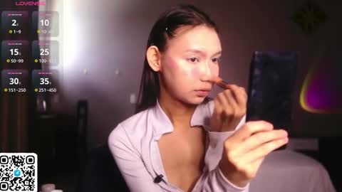 Snapshot of amy_peachy chatting on 07/16/26, 04:18 Amy online show from 07/16/26, 04:18