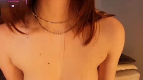 Snapshot of amy_skinny2024 chatting on 11/07/25, 12:10 AMY online show from 11/07/25, 12:10