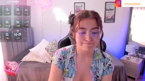 Amy sophia 3 online show from 03/07/25, 07:16