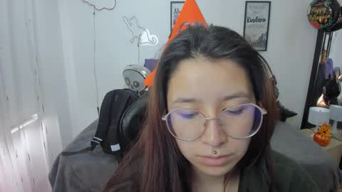 Amy sophia 3 online show from 10/27/25, 12:42