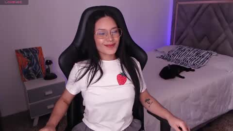 Mia Cristancho online show from 07/19/26, 03:49