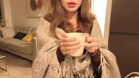 girl next door named Amy online show from 01/06/26, 07:23