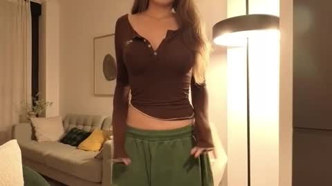 girl next door named Amy online show from 01/09/26, 07:44