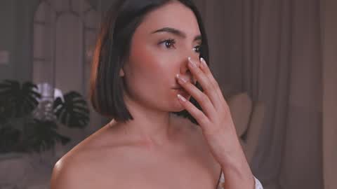 Amy Armstrong online show from 04/05/26, 11:13