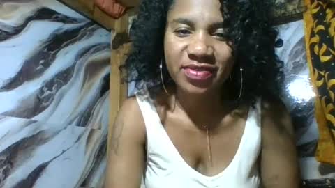 Snapshot of amyatche chatting on 06/16/26, 04:37 Amyatche online show from 06/16/26, 04:37
