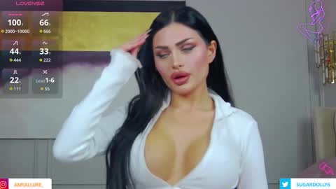 Snapshot of amyazuree chatting on 10/16/25, 08:26 Amy online show from 10/16/25, 08:26