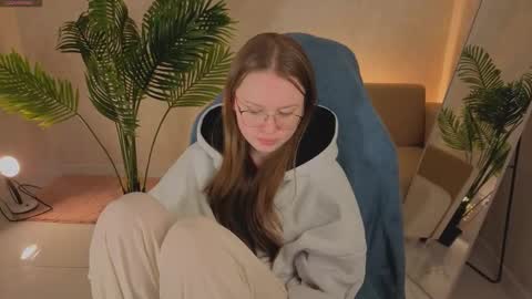 Snapshot of amycherryberry chatting on 11/11/25, 01:16 amycherryberry online show from 11/11/25, 01:16