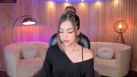 Snapshot of amydavis_ chatting on 12/06/24, 06:28 Amy online show from 12/06/24, 06:28