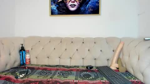 Snapshot of amydelahoz chatting on 02/12/25, 04:01 Amy Kamila online show from 02/12/25, 04:01