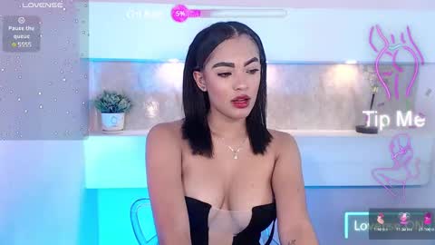 Snapshot of amyjohnsonn chatting on 02/27/25, 12:02 amyjohnsonn online show from 02/27/25, 12:02