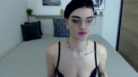 Snapshot of amylexy chatting on 01/23/25, 09:39 Hi there guys My pleasure in your hands pvt is open online show from 01/23/25, 09:39