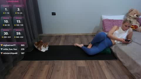 amymilson online show from 03/11/25, 08:42