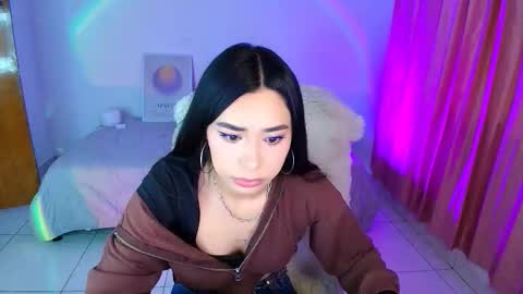 Amy ... Nice to meet u   thumb up me please its important online show from 02/25/26, 11:36