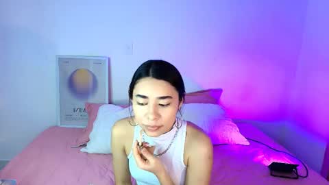 Amy ... Nice to meet u   thumb up me please its important online show from 04/17/26, 12:02