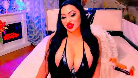 Snapshot of amyrarosera chatting on 06/17/26, 09:16 Alimoonyia online show from 06/17/26, 09:16