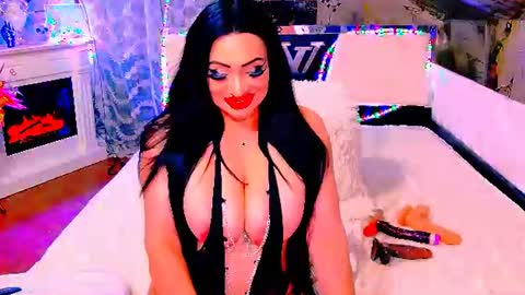 Snapshot of amyrarosera chatting on 06/30/26, 11:28 Alimoonyia online show from 06/30/26, 11:28
