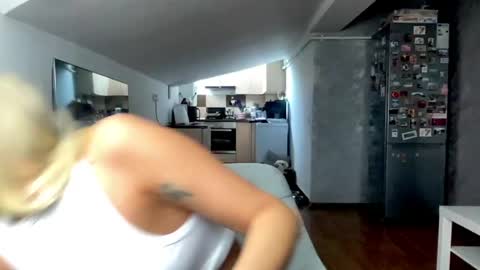 amyroberta92 online show from 03/02/26, 07:37