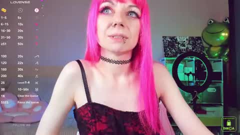 Snapshot of amyrose69 chatting on 06/16/26, 07:38 Amy Rose online show from 06/16/26, 07:38